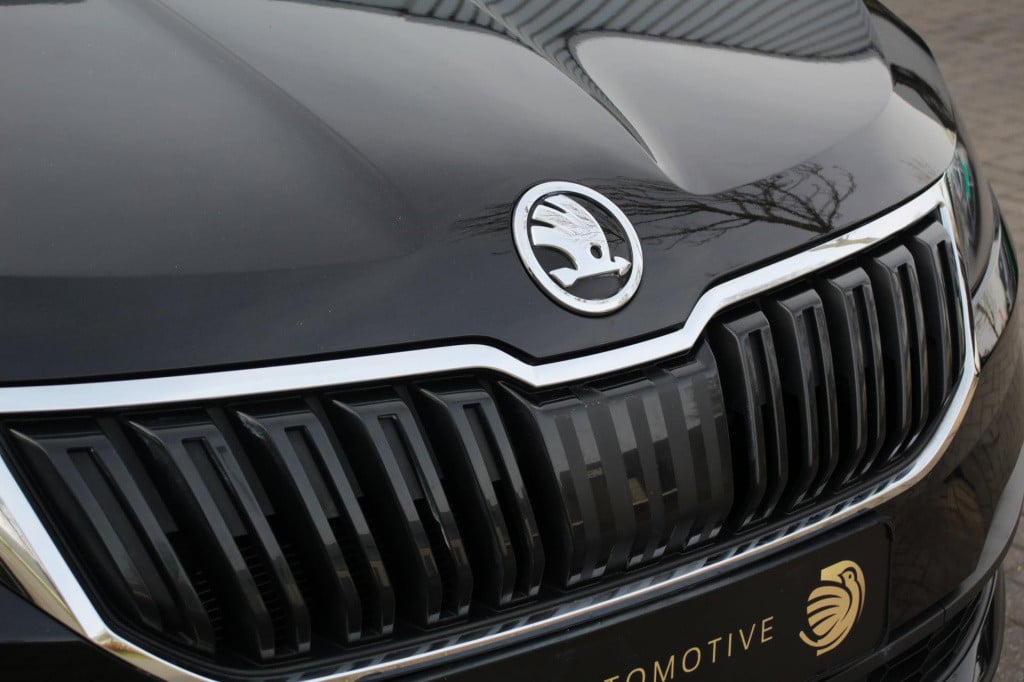 Skoda Karoq 1.5 tsi act sportline business - stoel verw - carplay - virtual