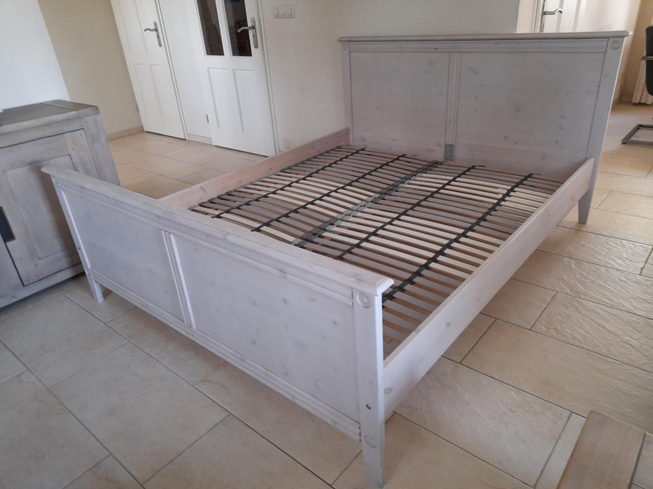 2 Persoons bed 160 x 200 (in goede staat )