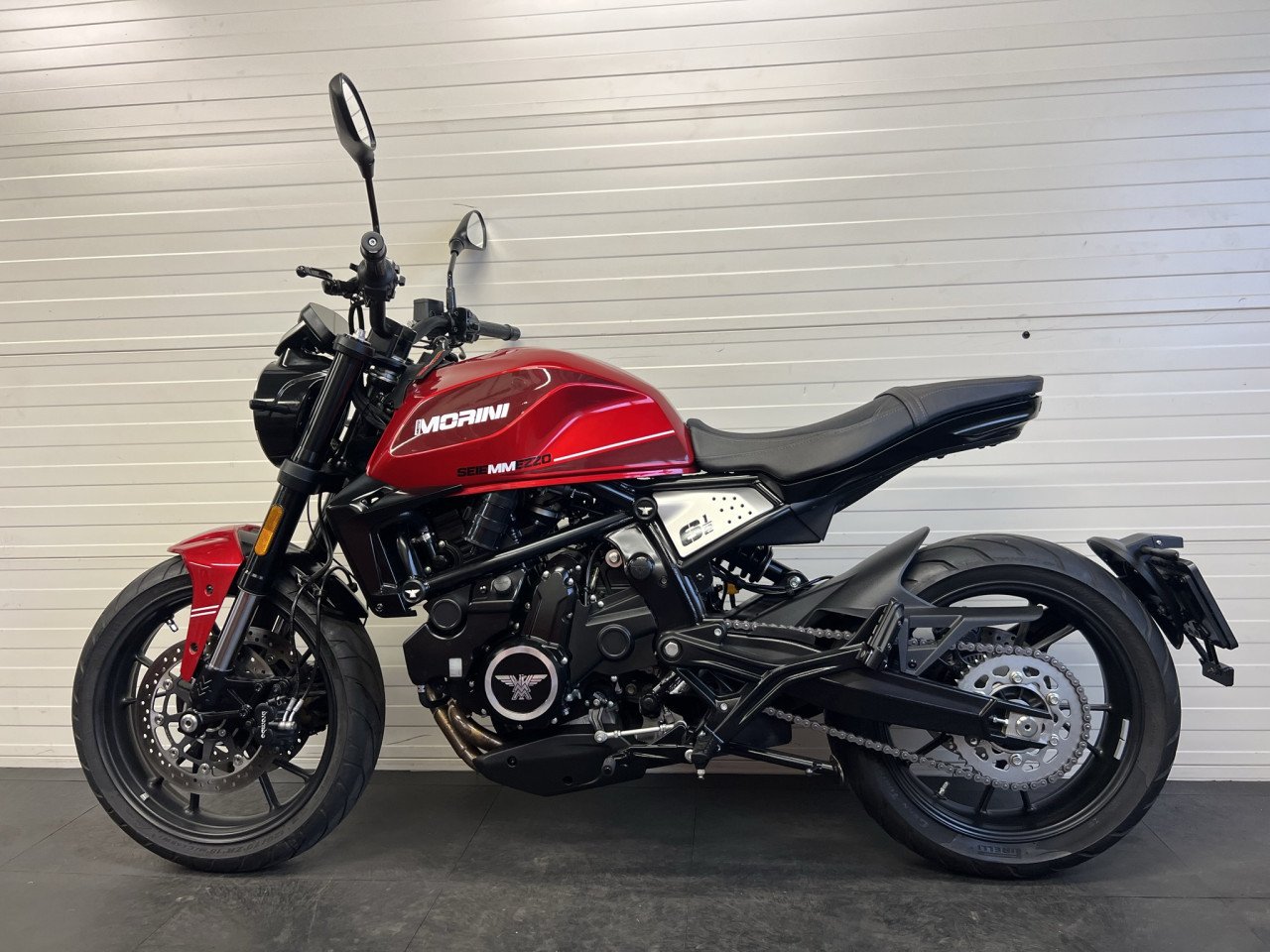 Moto Morini Seiemmezzo STR 650 nu €6999,- all in!