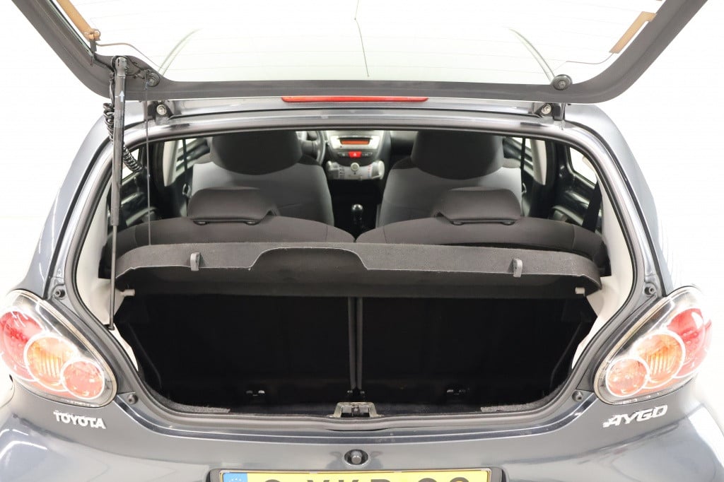 Toyota Aygo 1.0 vvt-i now