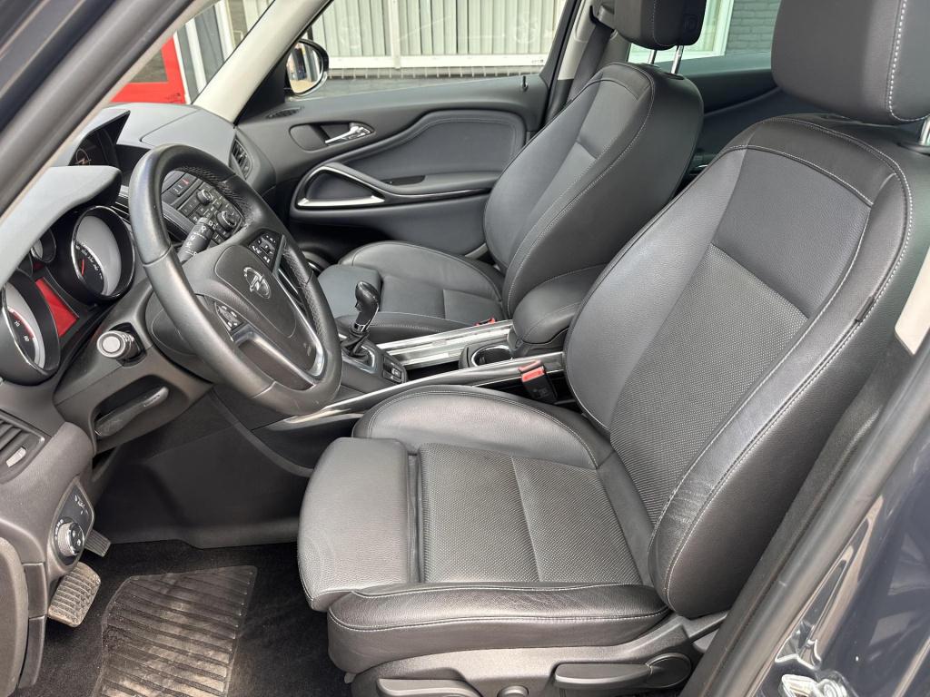 Opel Zafira tourer 1.4 cosmo 7p.