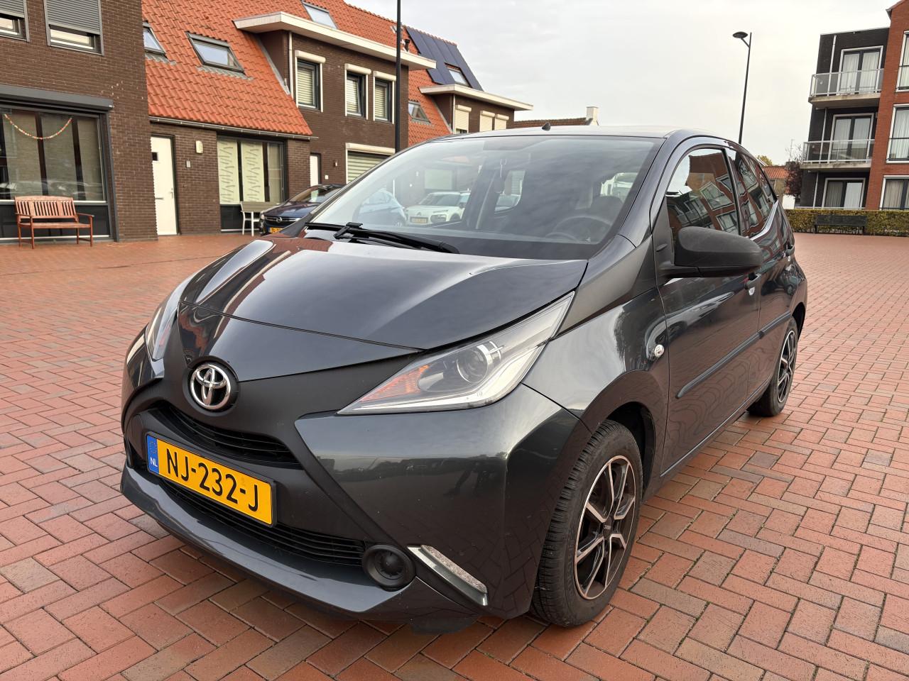 Toyota aygo 1.0 VVT-I x-fun