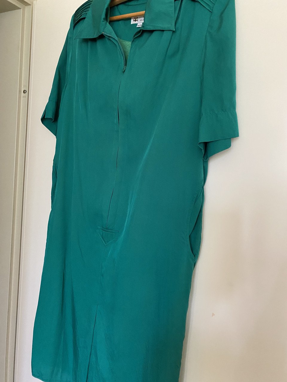Luxe Dameskleding maat 40, blouses, jurken, rokken