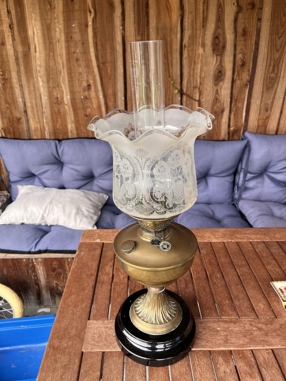 Oude olielamp
