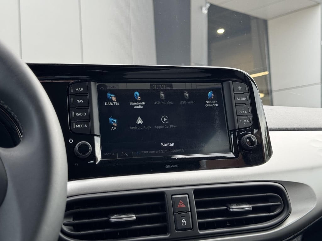 Hyundai I 10 1.0 premium | navigatie | camera | cruise & climate control | 