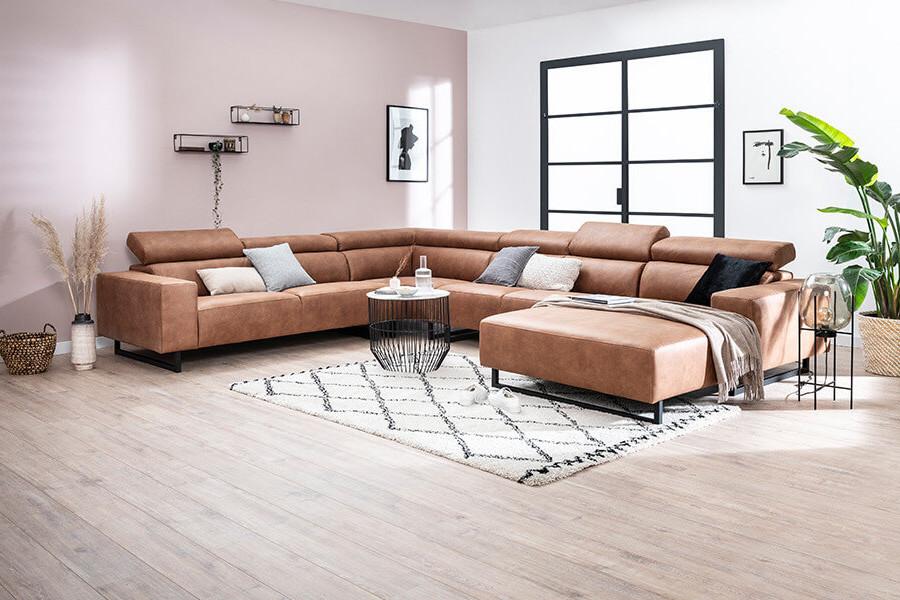 Hoekbank Richmond cognac microleder – verstelbare hoofdsteunen, nette staat