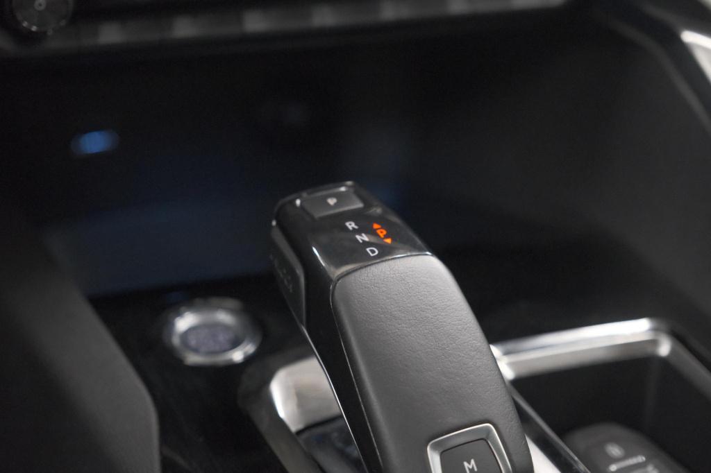 Peugeot 5008 puretech 130 eat8 gt-line | schuif-/kanteldak | trekhaak | ele