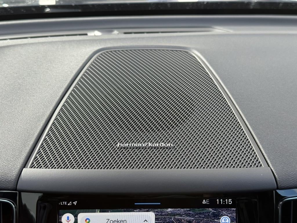 Volvo XC60 t6 398pk recharge ultra dark| panodak| adap.cruise| head-up| 360