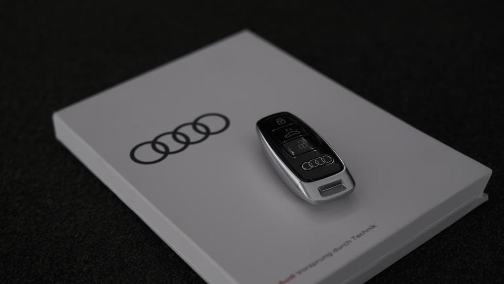 Audi E-tron sportback 55 quattro s edition 95 kwh 408 pk| head-up display |