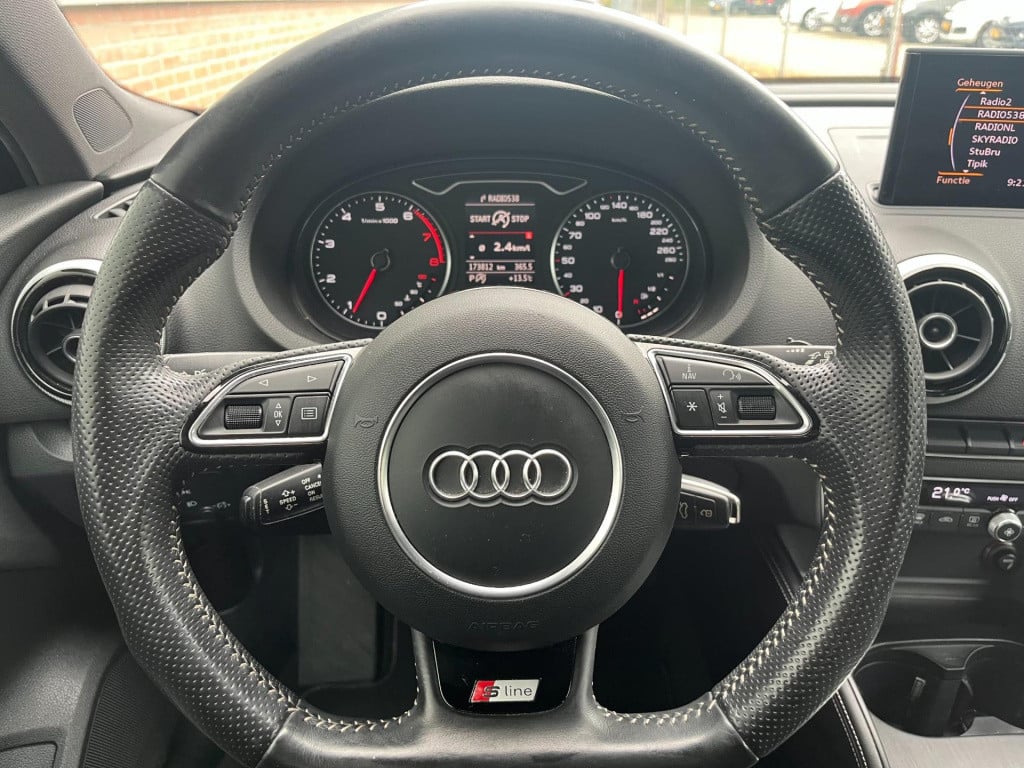 Audi A3 sportback 1.4 tfsi cod ambition pro line s