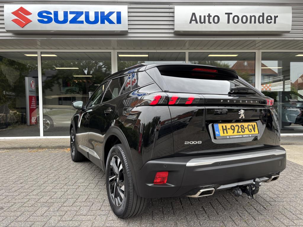 Peugeot 2008 1.2 puretech allure | keyless entry/start | adaptive cruise co