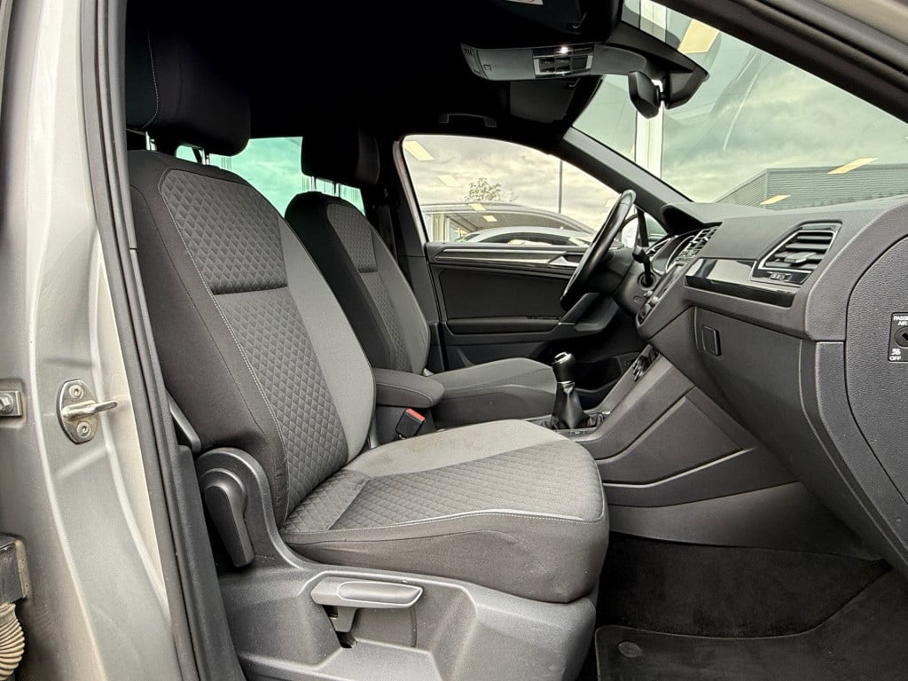 Volkswagen Tiguan 1.4 tsi connected series r line