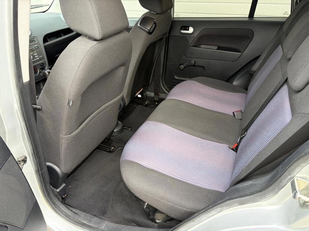 Ford Fusion 1.4-16v style/1e eigenaar/dealer onderhouden/92.934 km/airco/