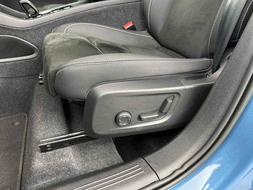 Volvo XC40 t5 262pk recharge ultimate dark| pano| h&k| adap.cruise| camera