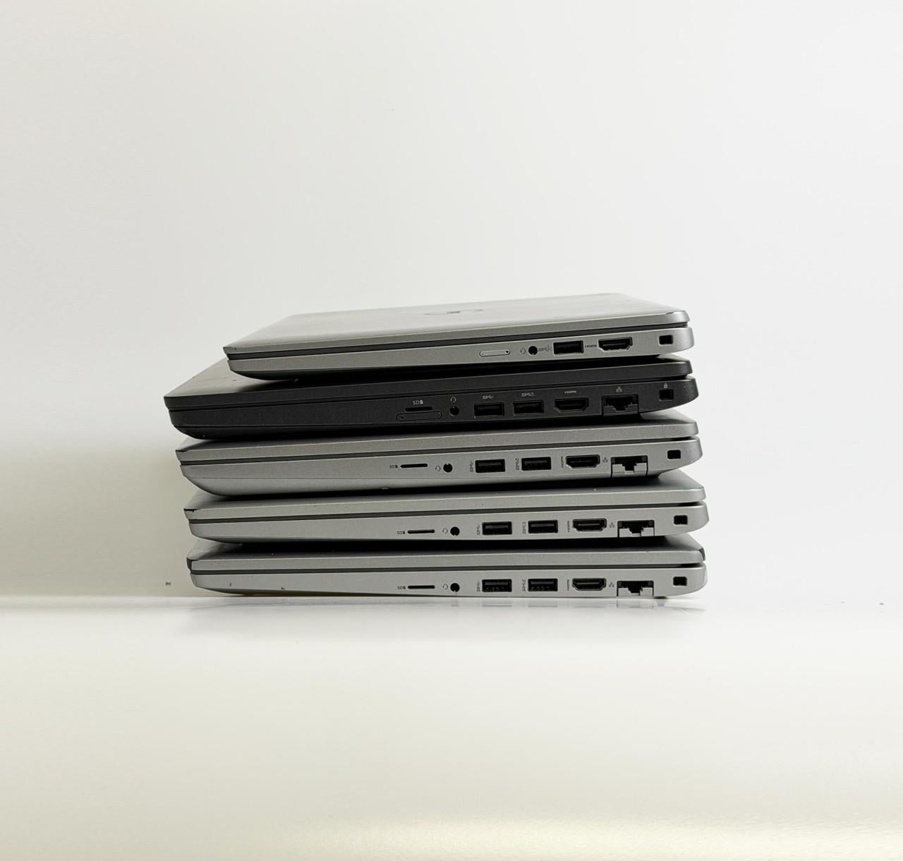 Dell Laptops - i5 processor - Windows 11 - 1 jaar garantie