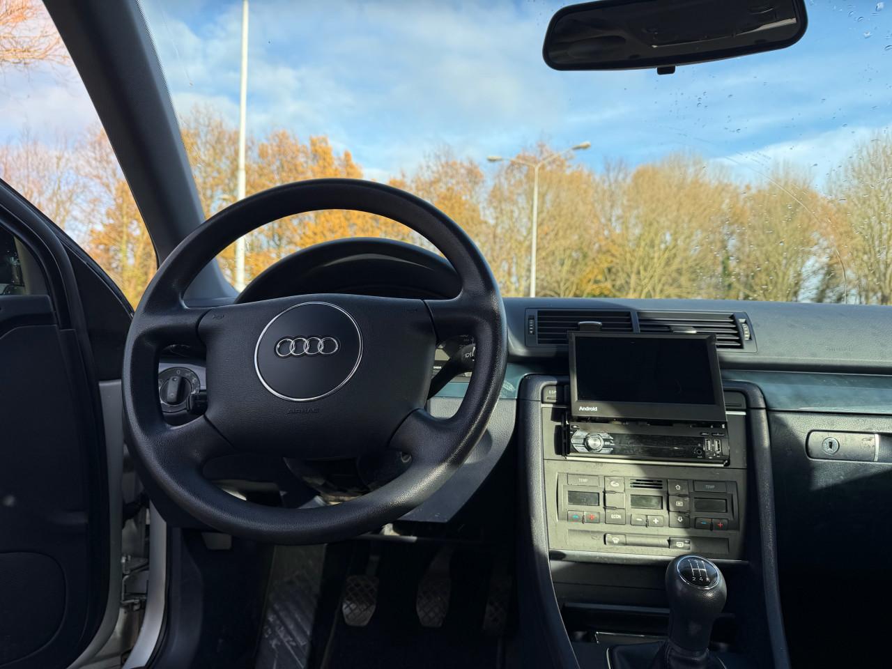 Audi A4 Limousine 1.6 | Apk | Nap | Airco | Lage KM|Elektr Ramen | Trekhaak