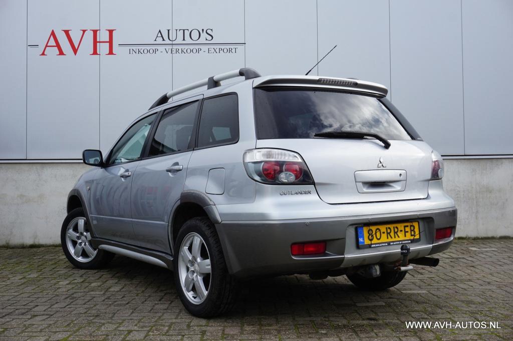 Mitsubishi Outlander 2.4 intense 4wd automaat