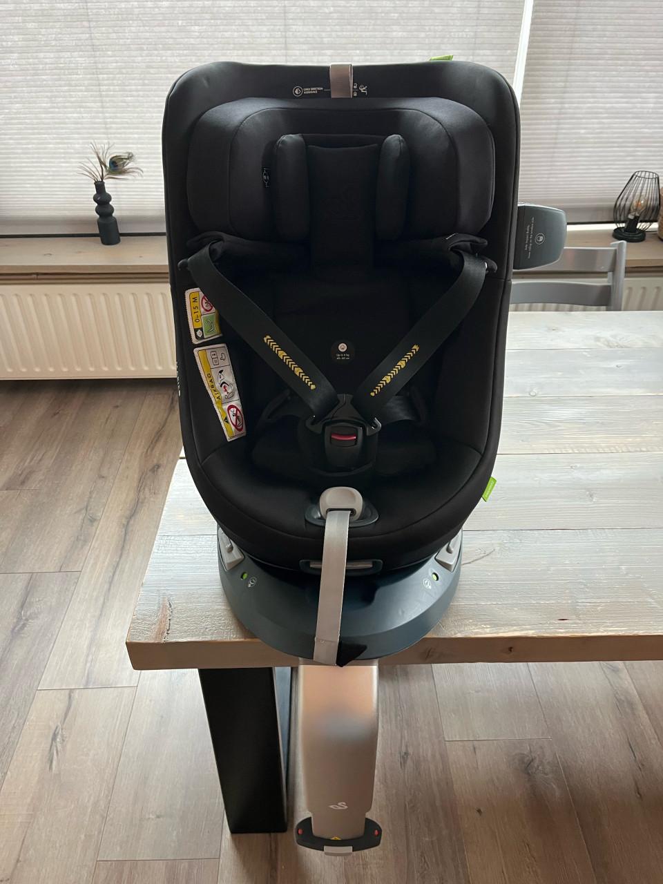 Swandoon Marie 3 kinderstoel zwart