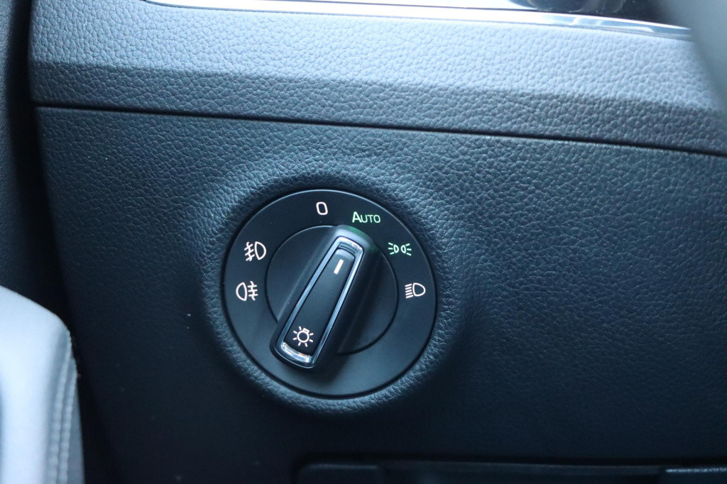 Skoda Superb combi 1.4 tsi iv laurin & klement 218pk dsg6 skoda superb comb