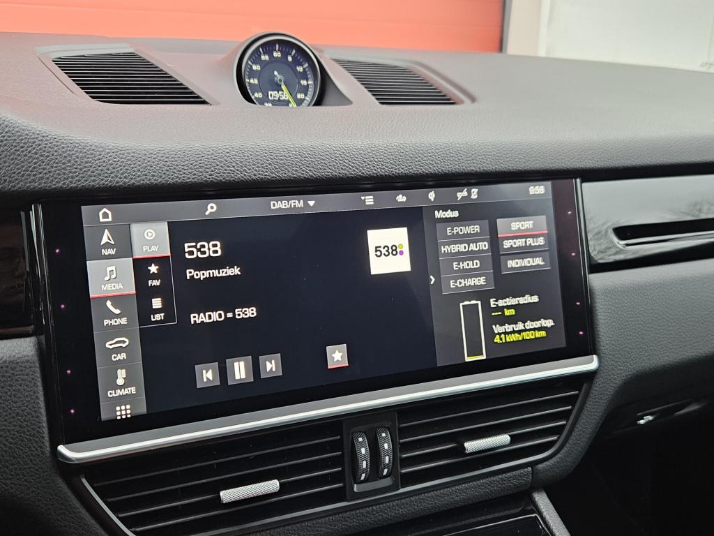 Porsche Cayenne coupé 3.0 e-hybrid | sport chrono | pano | nl-auto