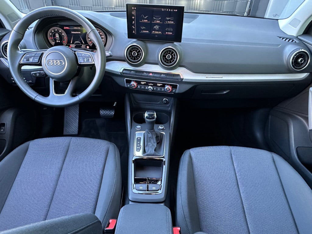 Audi Q2 35 tfsi 150pk s-tronic advanced | vernieuwd dashboard | camera | ca