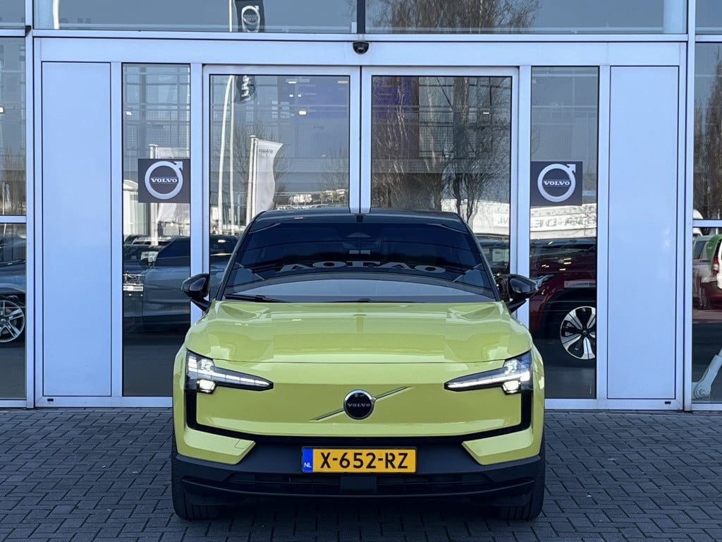 Volvo Ex30 extended plus 272pk| adap.cruise| h&k sound| getint glas| camera