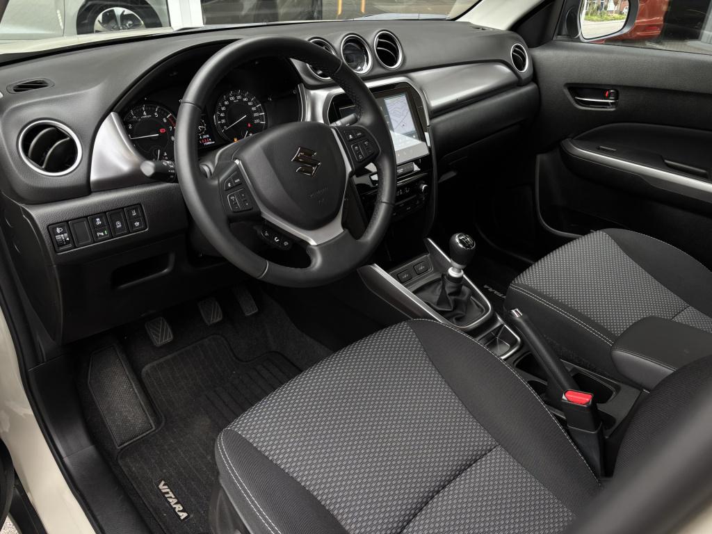 Suzuki Vitara 1.4 boosterjet select smart hybrid