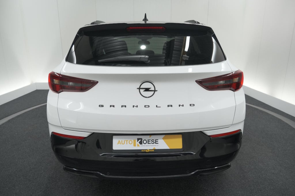 Opel Grandland turbo 130 at8 ultimate | camera | adaptieve cruise control |