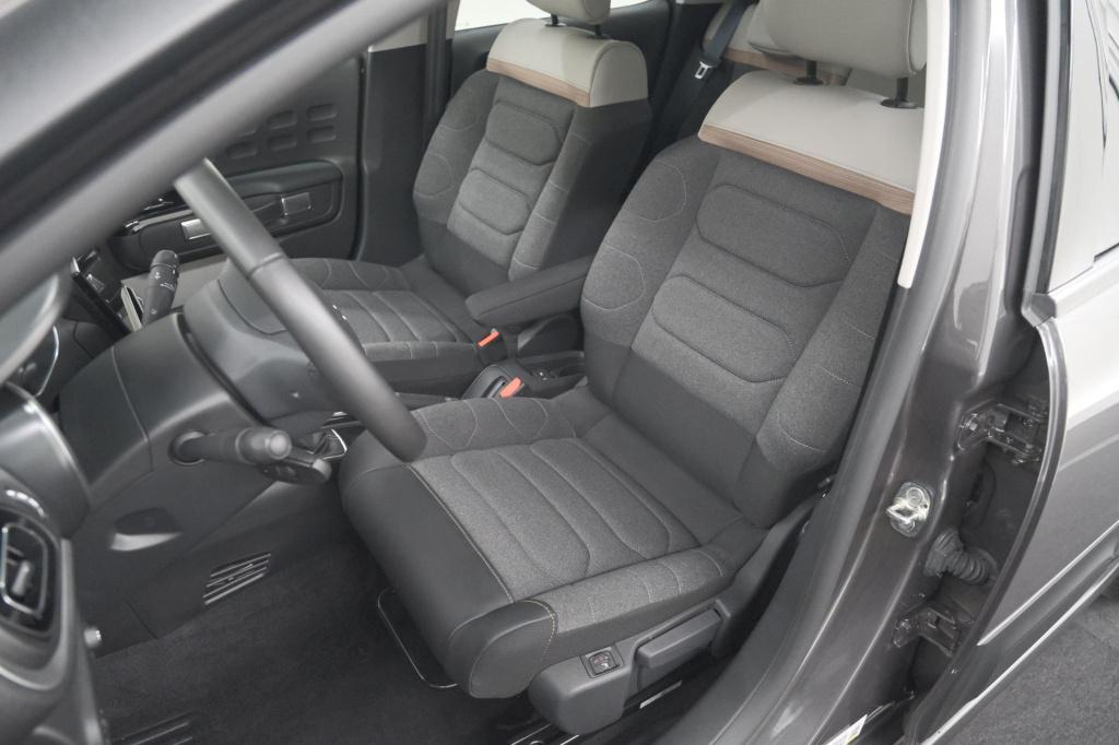 Citroen C3 puretech 82 max | trekhaak | keyless | camera | parkeersensoren 
