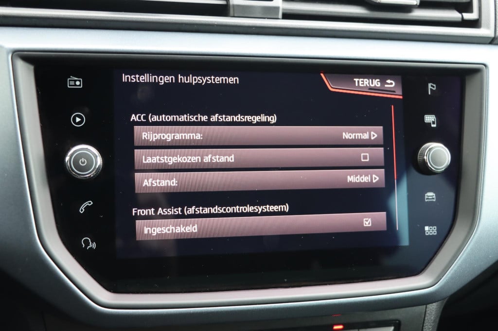 Seat Arona 1.0 tsi style business intense beats 95pk