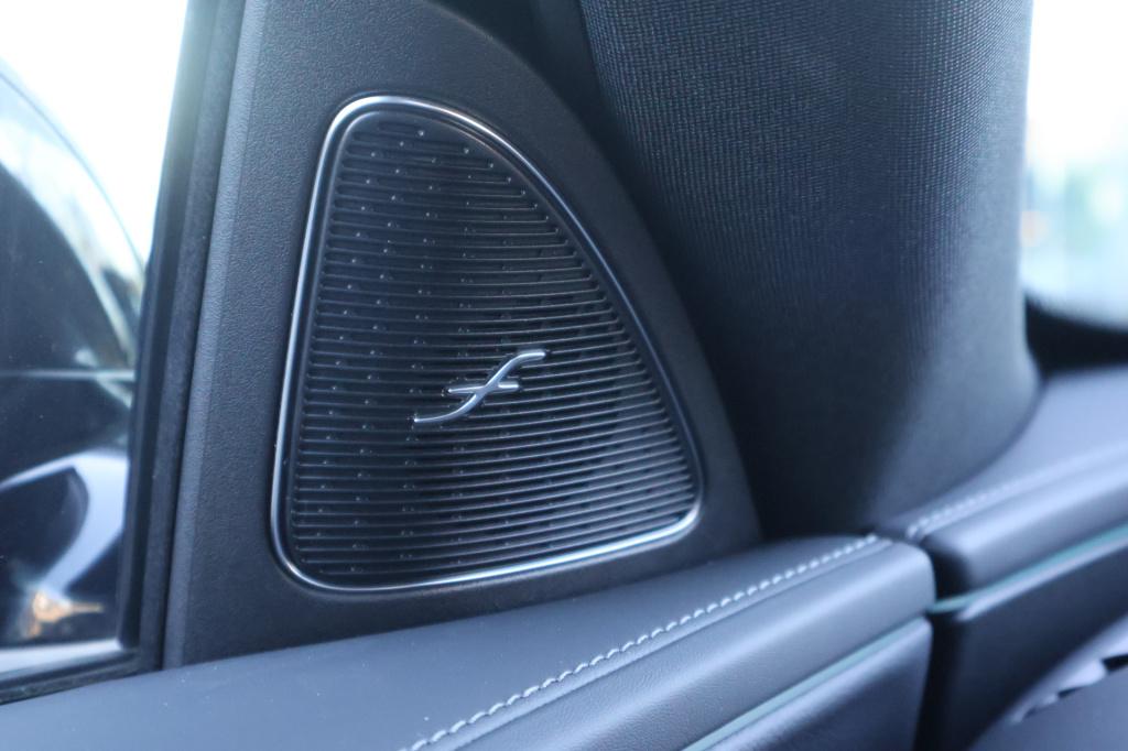 Mercedes-Benz E-Klasse estate 300 e edition amg line l airmatic l panoramad