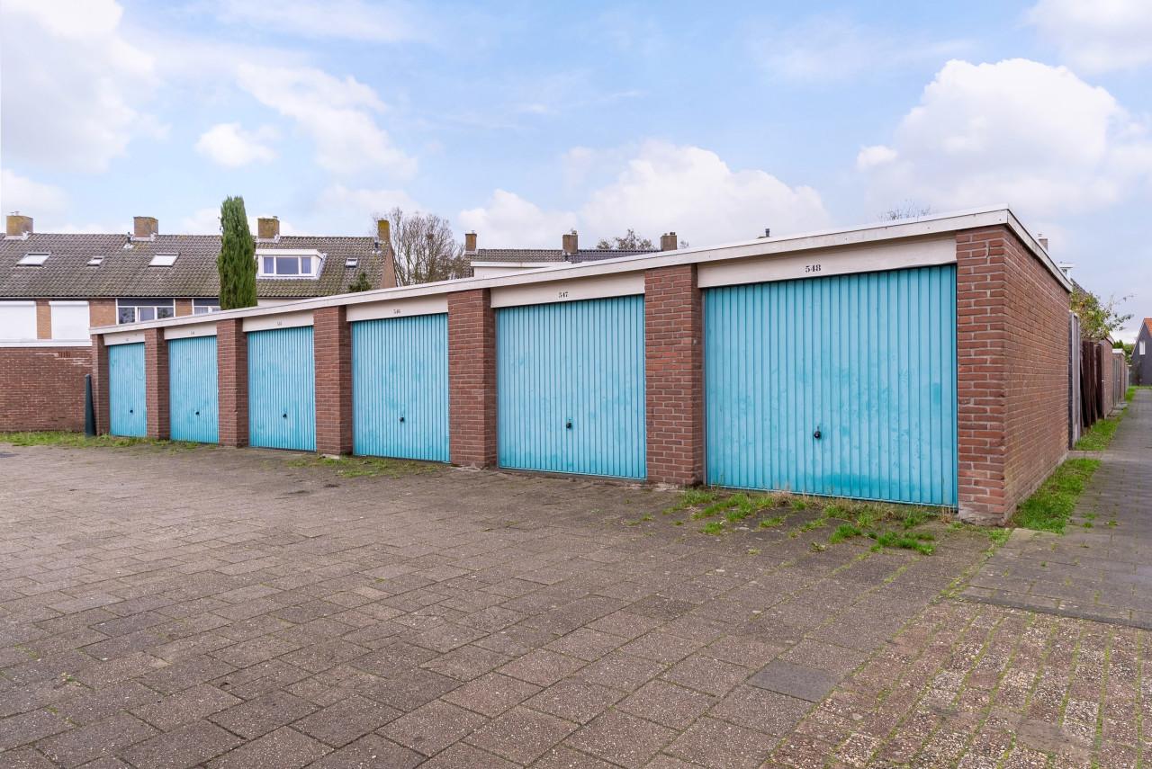 Ruime garagebox in Oost-Souburg beschikbaar