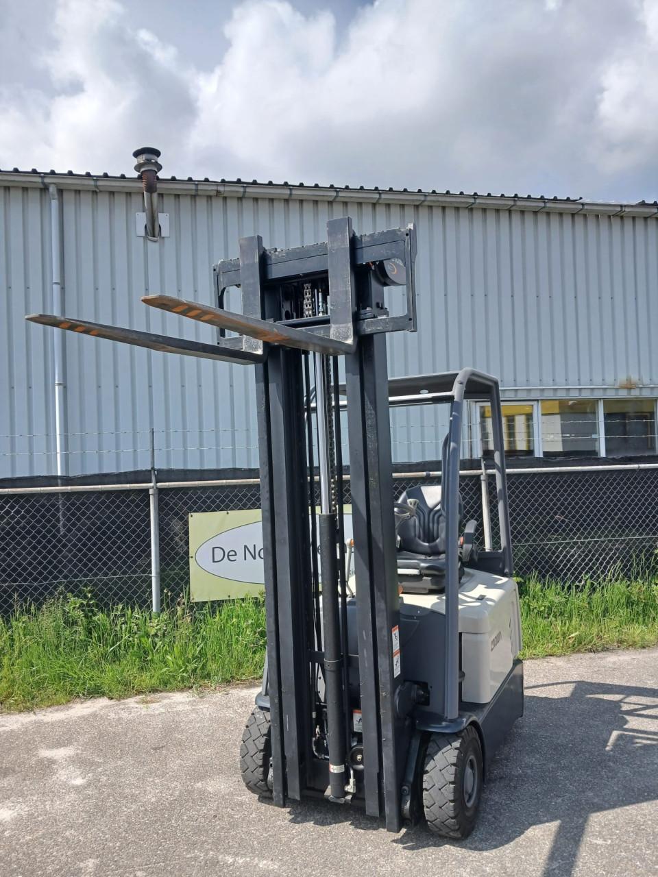 Crown elektrische heftruck