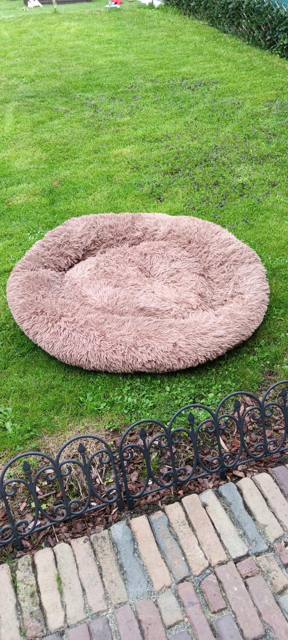 Pluche donut hondenmand!!