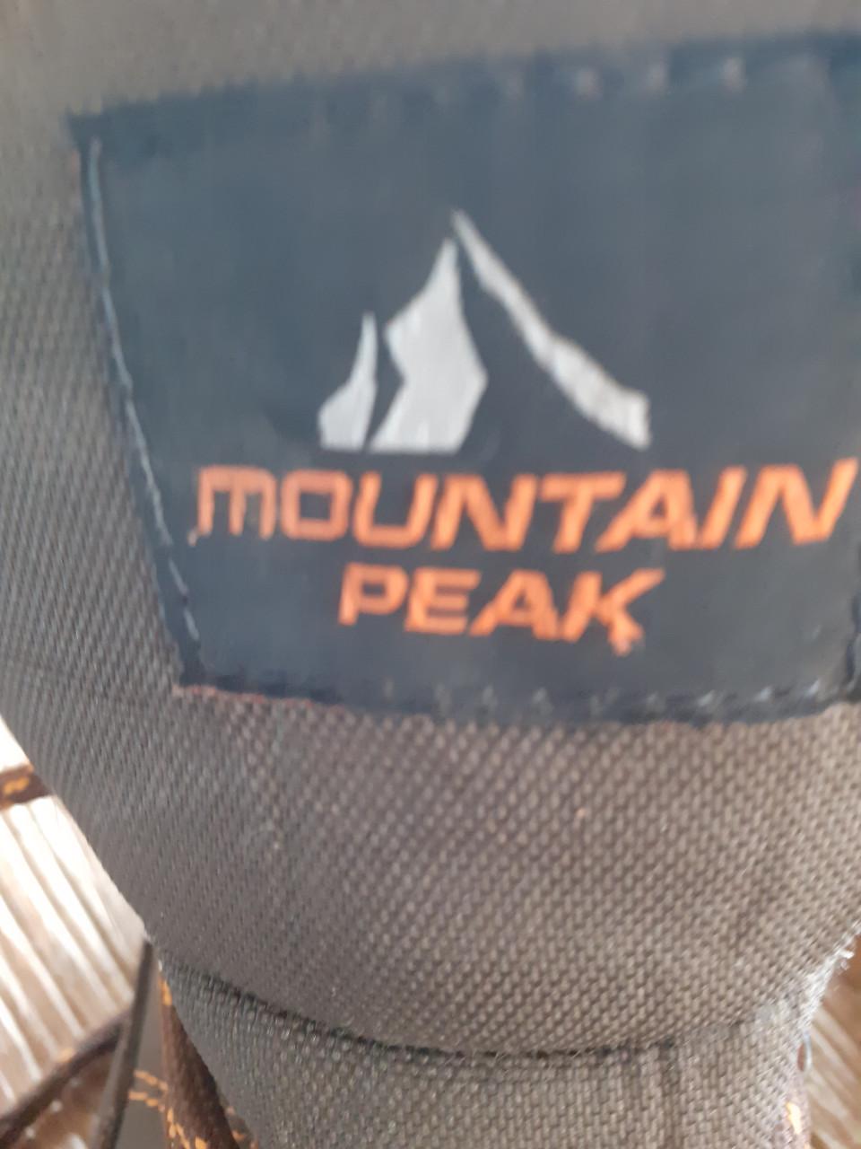 Berg/wandelschoenen. Als nieuw. Mt 37