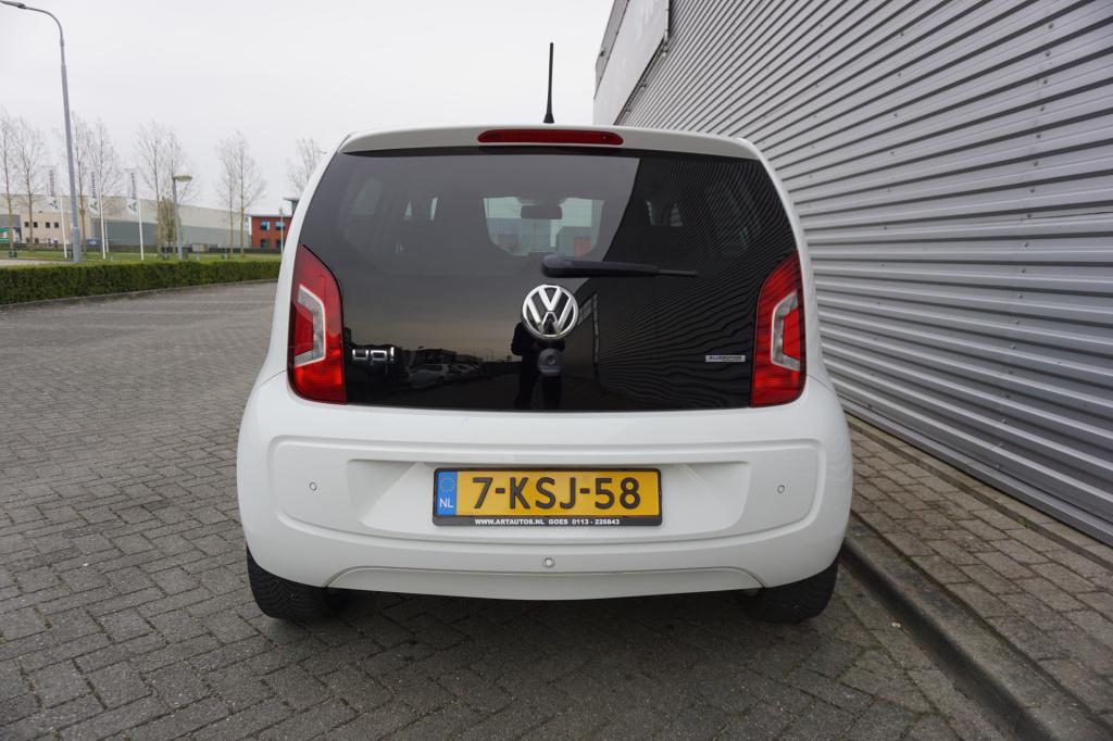 Volkswagen UP! 1.0 high up! bluemotion airco / navi / cruise / elektr. rame