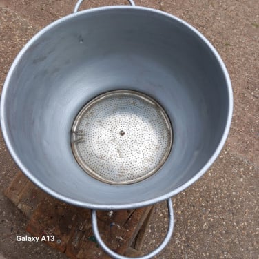 Melkzeef met orginele filters van RVS  15.00 euro