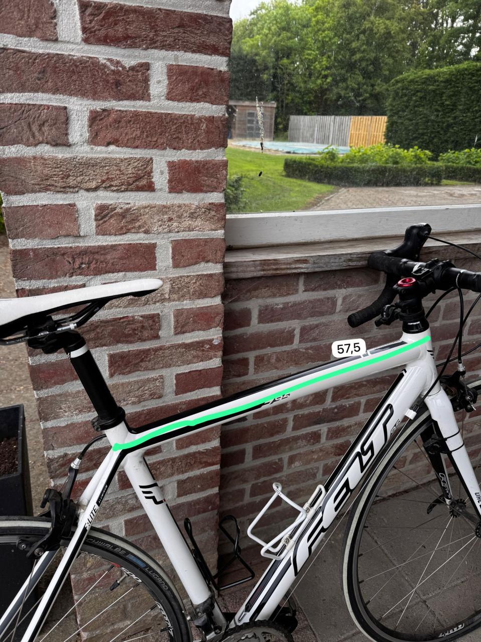 Koersfiets - dames - Nauwelijks gebruikt