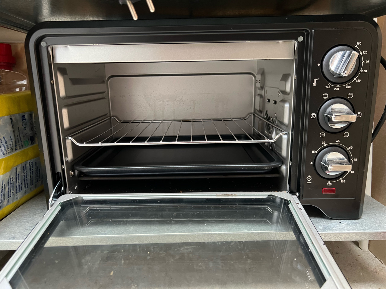 Oven