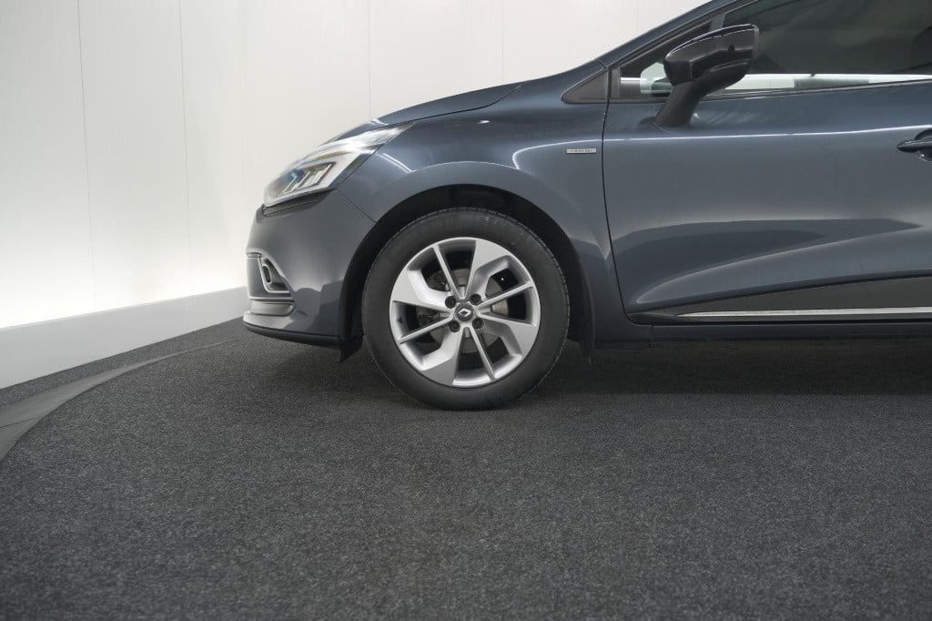 Renault Clio 1.2 limited | trekhaak | navigatie | parkeersensoren | climate
