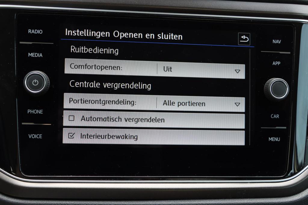 Volkswagen T-roc 1.5 tsi style 150pk dsg7