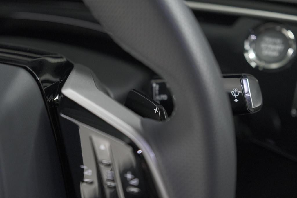 Peugeot 3008 1.2 hybrid 145 gt | elektrische kofferklep | camera | adaptiev