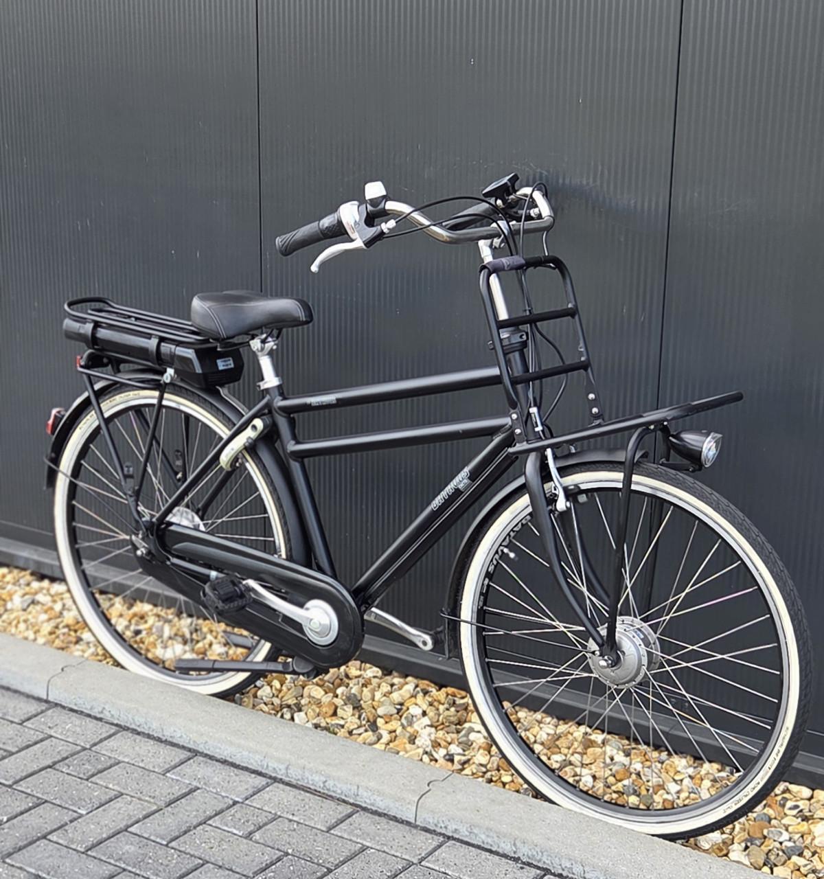 Mooie Batavus CNCTD. E-go® Elektrische herenfiets 418Wh 53cm