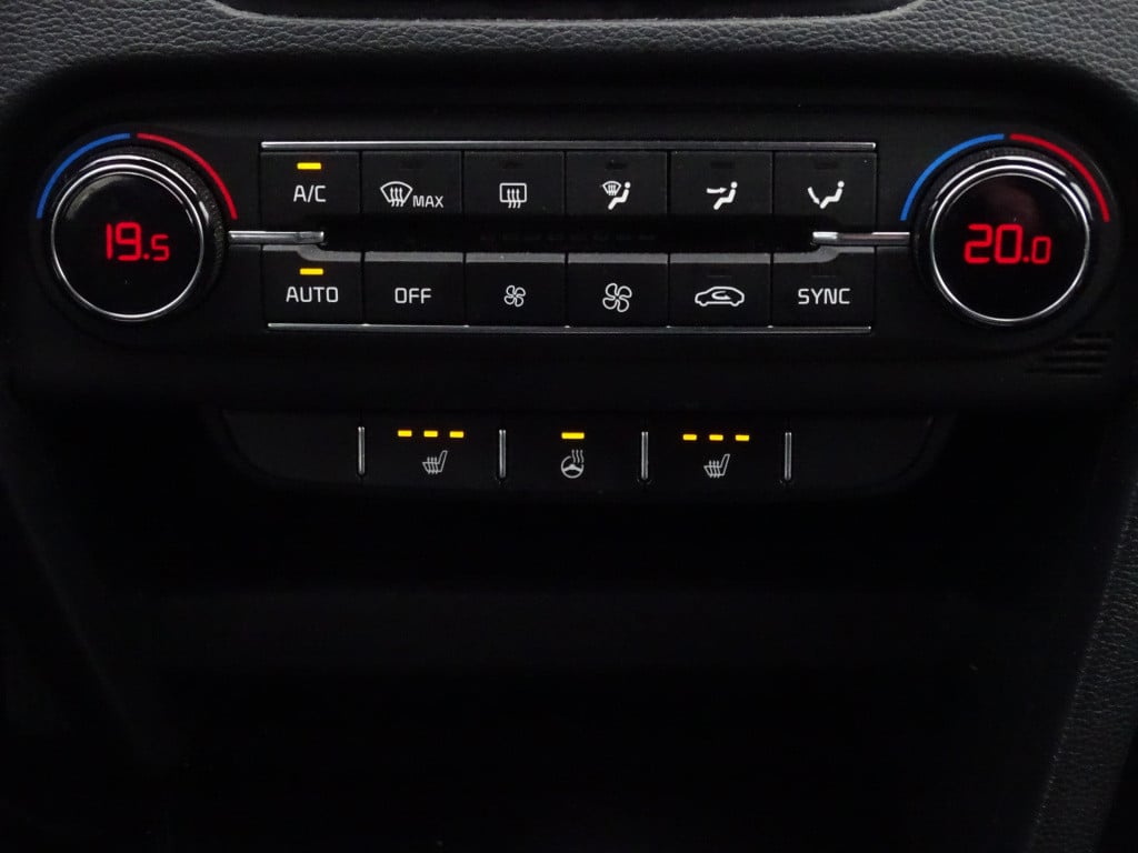 Kia Cee'd 1.0 t-gdi dynamicplusline | stoelverwarming | apple carplay/andro