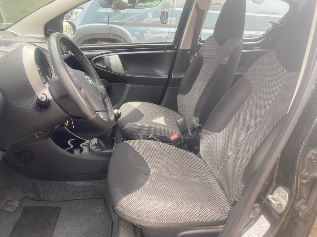 Toyota Aygo 1.0 12v vvt-i aspiration, jaar apk, 3 maanden garantie, beurt, 