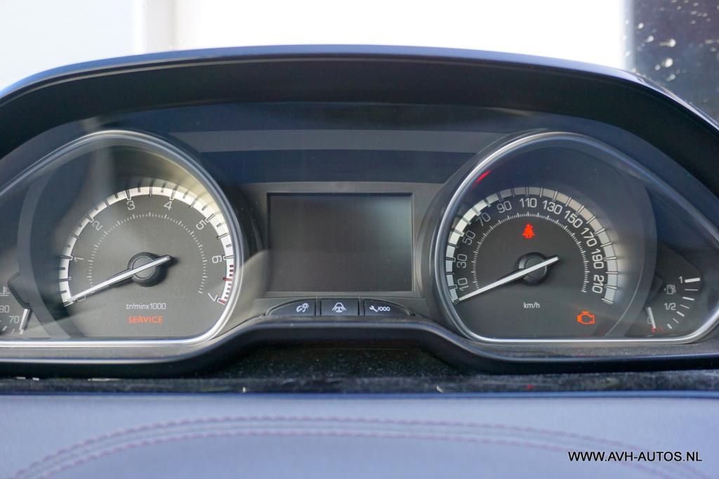 Peugeot 208 1.6 thp xy, motor defect!