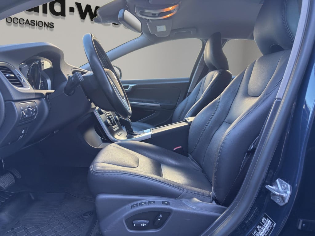 Volvo V60 2.4 d6 awd plug-in hybrid summum stoelverwarming