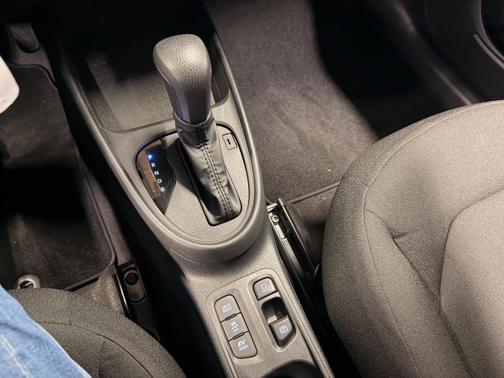 Toyota Aygo X hybrid 115 play