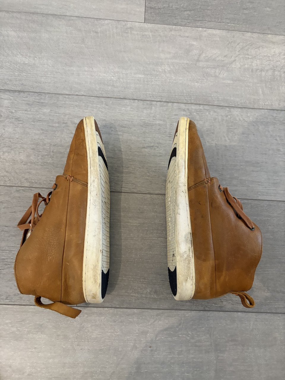 Bruine schoenen van Hub.