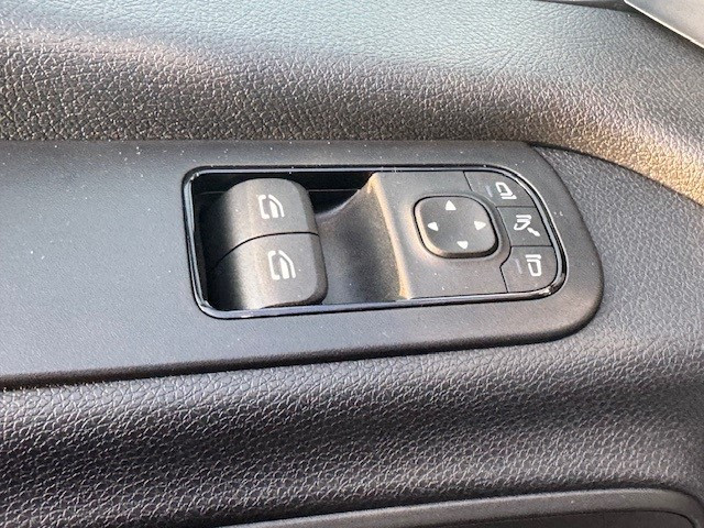 Mercedes-Benz Sprinter 319 1.9 cdi l2 l distronic l 3,5 t trekhaak l led l 